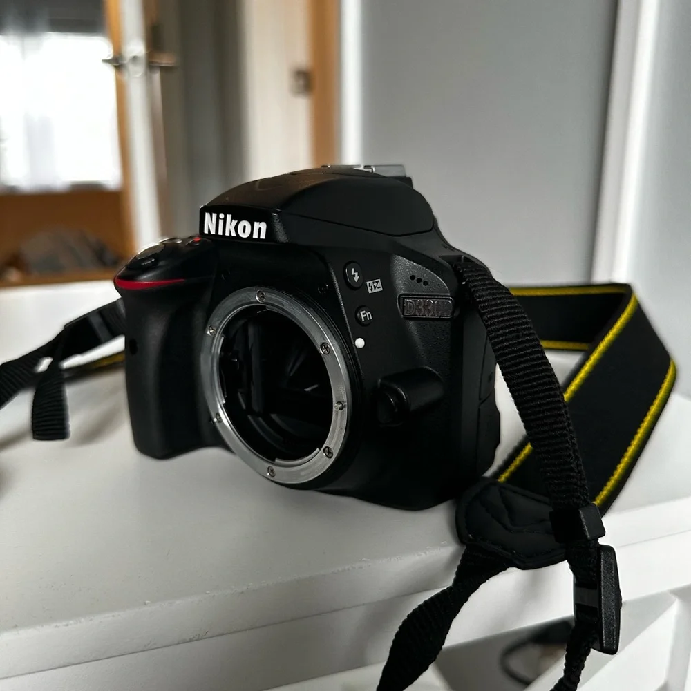 NIKON D3300